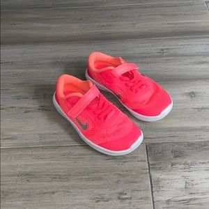 Girls 10c Nike shoe